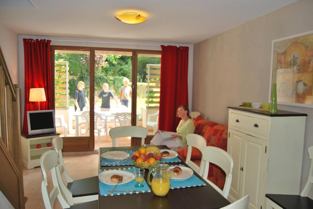 Lagrange Grand Bleu Vacances – Résidence La Closerie Barjac  Esterno foto