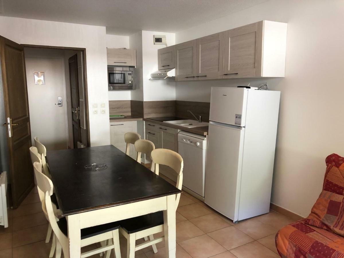 Lagrange Grand Bleu Vacances – Résidence La Closerie Barjac  Esterno foto